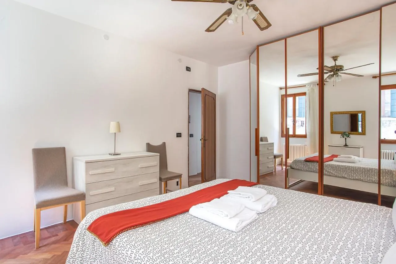 Venice Near San Marco 7 Pax Wifi 2 Bedroom 0*,